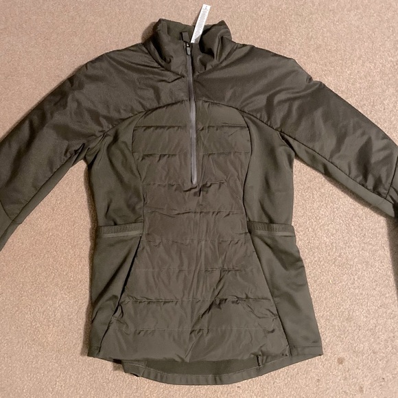 Dark green Lululemon goose down pullover - size 8 - Picture 1 of 7